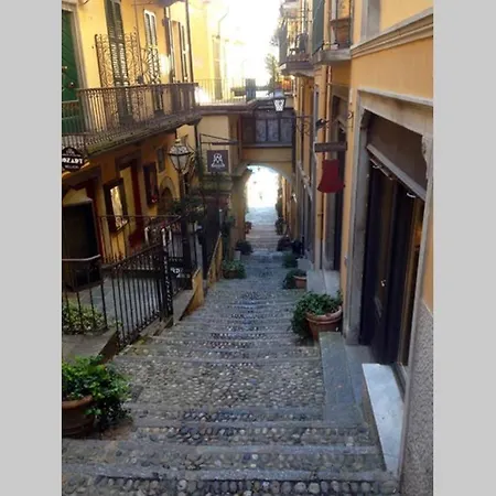 公寓 Lakeshore House