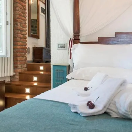 Lakeshore House Апартаменты